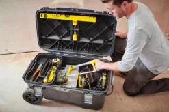 STANLEY - Coffre De Chantier Pro Etanche Fatmax - Dimensions 910 X 516 X 431 Mm -Outillage Soldes Boutique Coffre de Chantier Pro Etanche Fatmax 113 litres