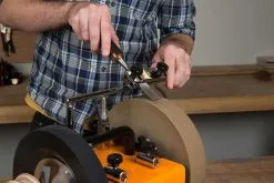 TRITON - TWSSEJ - Gabarit D'Affûtage Pour Outils Droits 7 TRITON - TWSSEJ - Gabarit D'Affûtage Pour Outils Droits -Outillage Soldes Boutique Dispositif Affutage pour tranchants droits Triton sur to