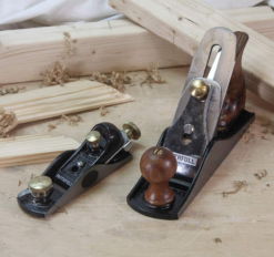 FAITHFULL - Lot Composé D'un Rabot N°4 Et D'un Rabot 60 1/2 16 FAITHFULL - Lot Composé D'un Rabot N°4 Et D'un Rabot 60 1/2 -Outillage Soldes Boutique FAITHFULL Lot compose d un rabot N 4 et d un rabot 6