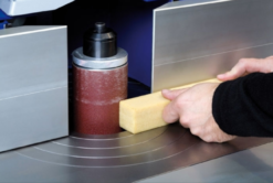 HOLZMANN - SBR203 Nettoyant Pour Bande Abrasive -Outillage Soldes Boutique HOLZMANN Nettoyant pour bande abrasive SBR203 SBR203 2