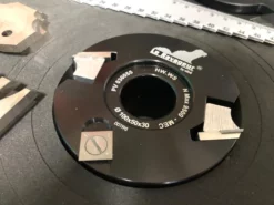 LE RAVAGEUR - Coffret Toupilleur L'Incontournable Alésage 30 - Hauteur 50 - Portes-Outils - Fraise à Rainer Ext. - Fers -Outillage Soldes Boutique LE RAVAGEUR Coffret Toupilleur L Incontournable Alesage 3