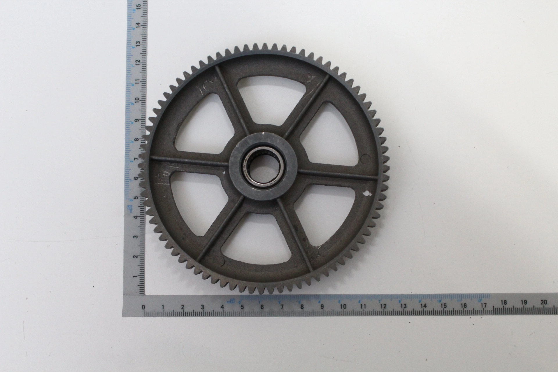 KITY-SCHEPPACH - Roue Métallique D'embrayage Pour Dégauchisseuse HMS 2600ci Et Kity 2635 1 KITY-SCHEPPACH - Roue Métallique D'embrayage Pour Dégauchisseuse HMS 2600ci Et Kity 2635