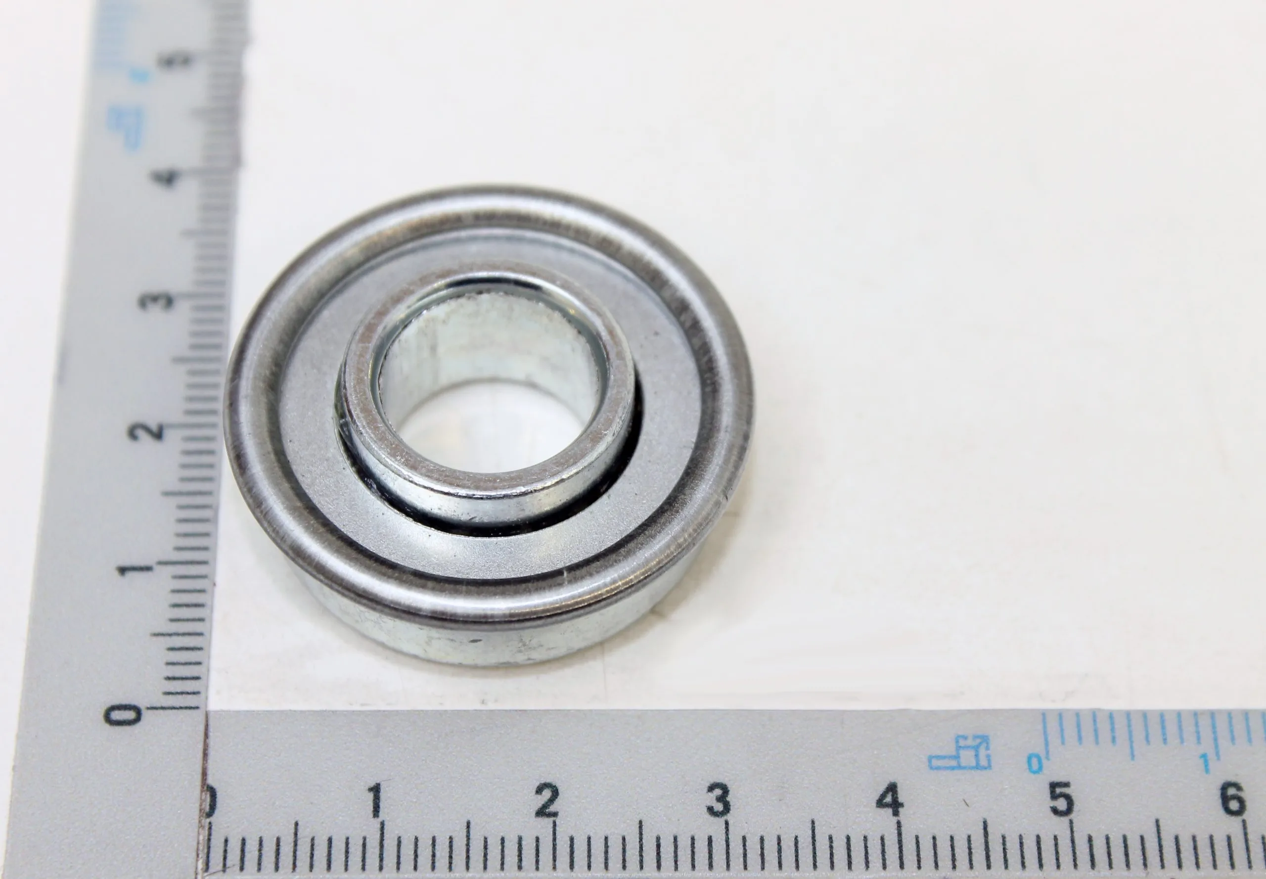 SCHEPPACH - Roulement à Bille Pour Roue Arrière De Tondeuse à Gazon MS196-53 Et MS225-53 1 SCHEPPACH - Roulement à Bille Pour Roue Arrière De Tondeuse à Gazon MS196-53 Et MS225-53